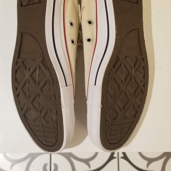 NWOT Converse All Stars, size W 7.5/M 5.5 - Picture 4 of 8